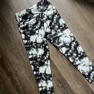 Black & White Yoga Pants